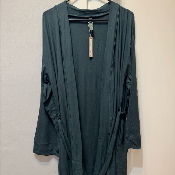 SKIMS Other - Skims soft lounge short robe in Cypress